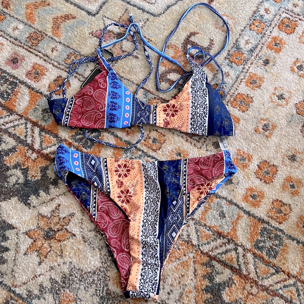 NWT Zaful Multi Colour Bandana Print Strappy Bikini Bathing Suit